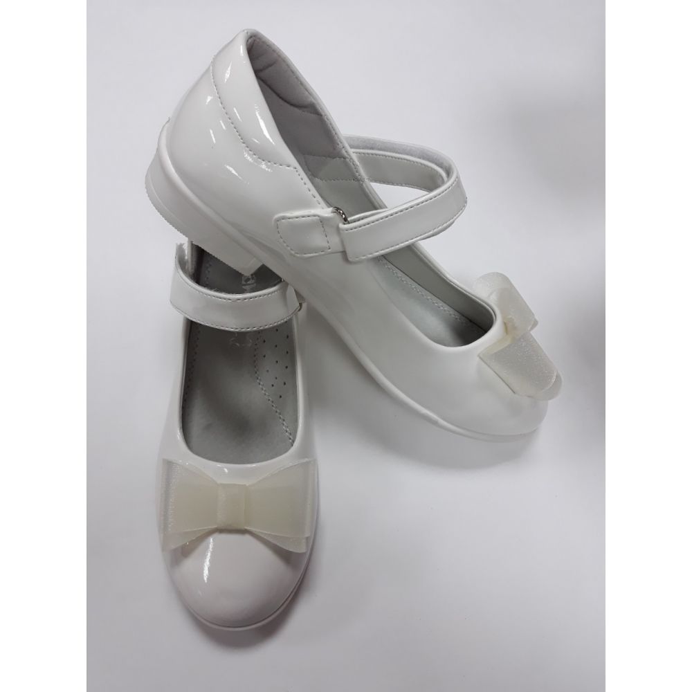 Туфлі нарядні для дівчинки білі М13