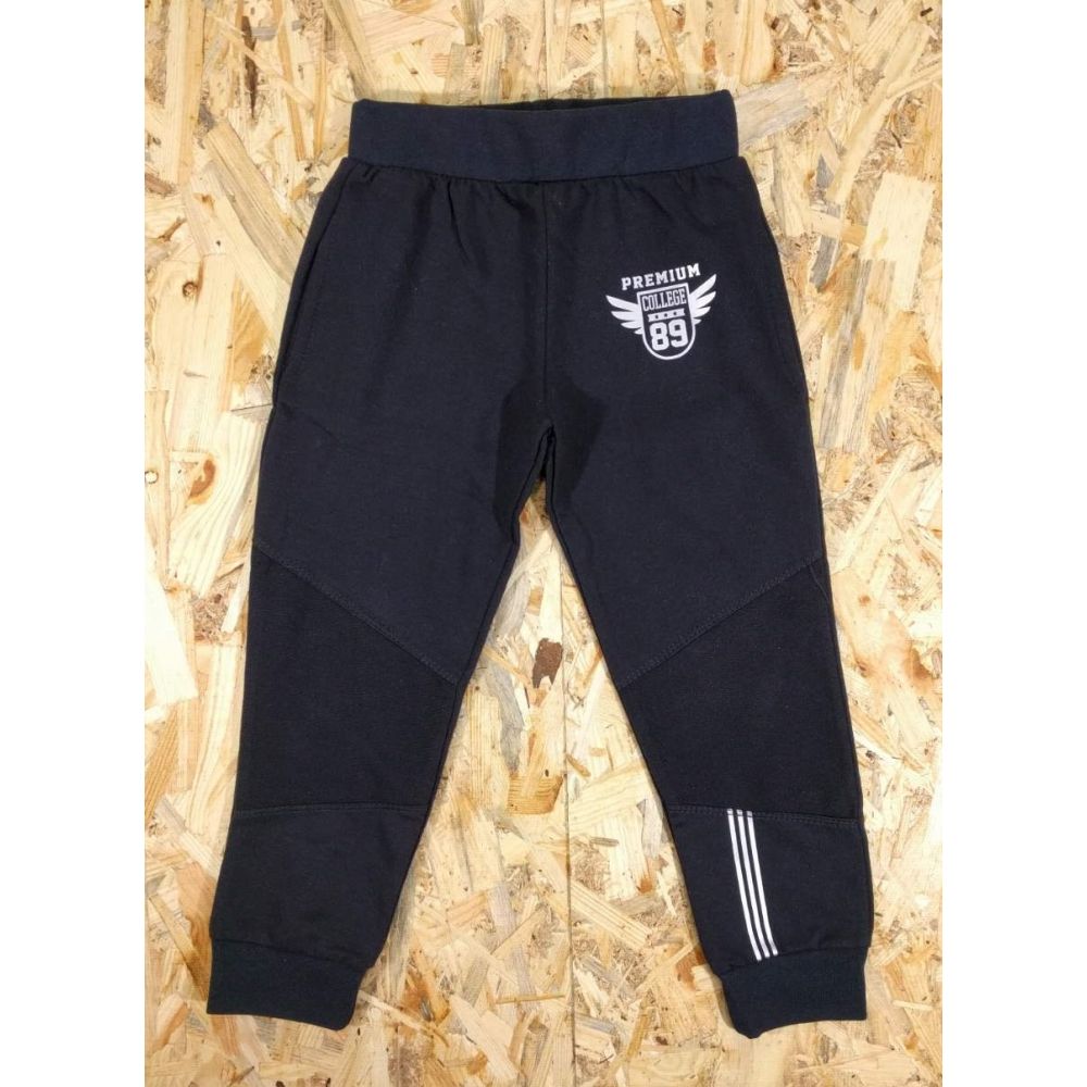 Спортивные брюки для мальчика 111-16 черные ТМ Lotex, Украина