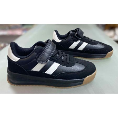 Кроссовки черные LC6612